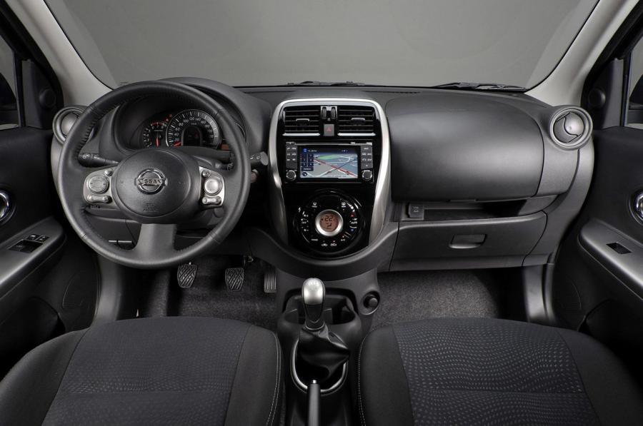  Nissan Micra 2013 года  (фото 17 из 36)